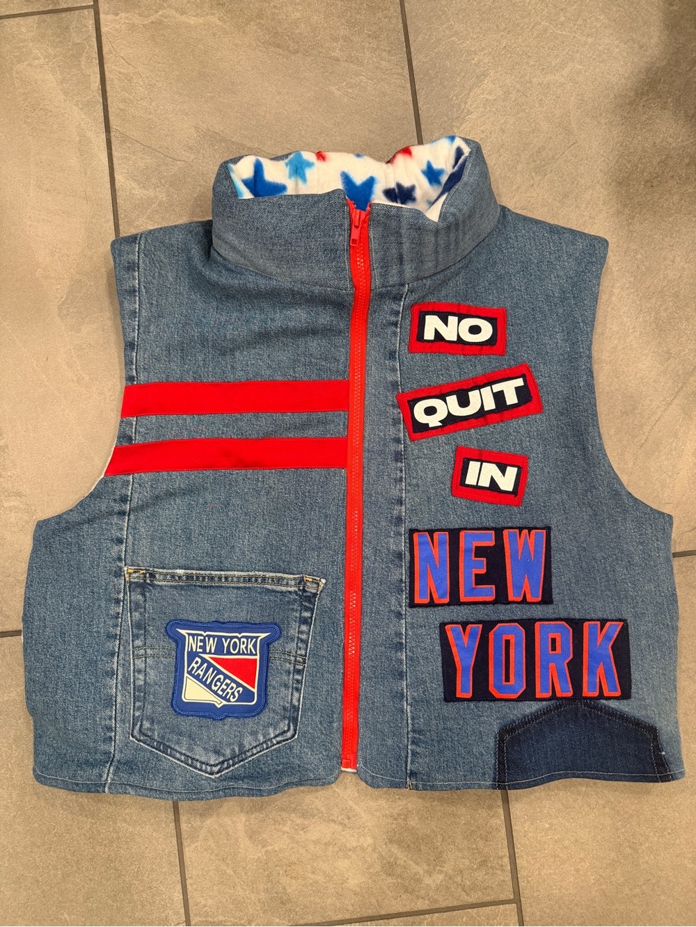 New York Rangers Vest - Picture 2 of 8